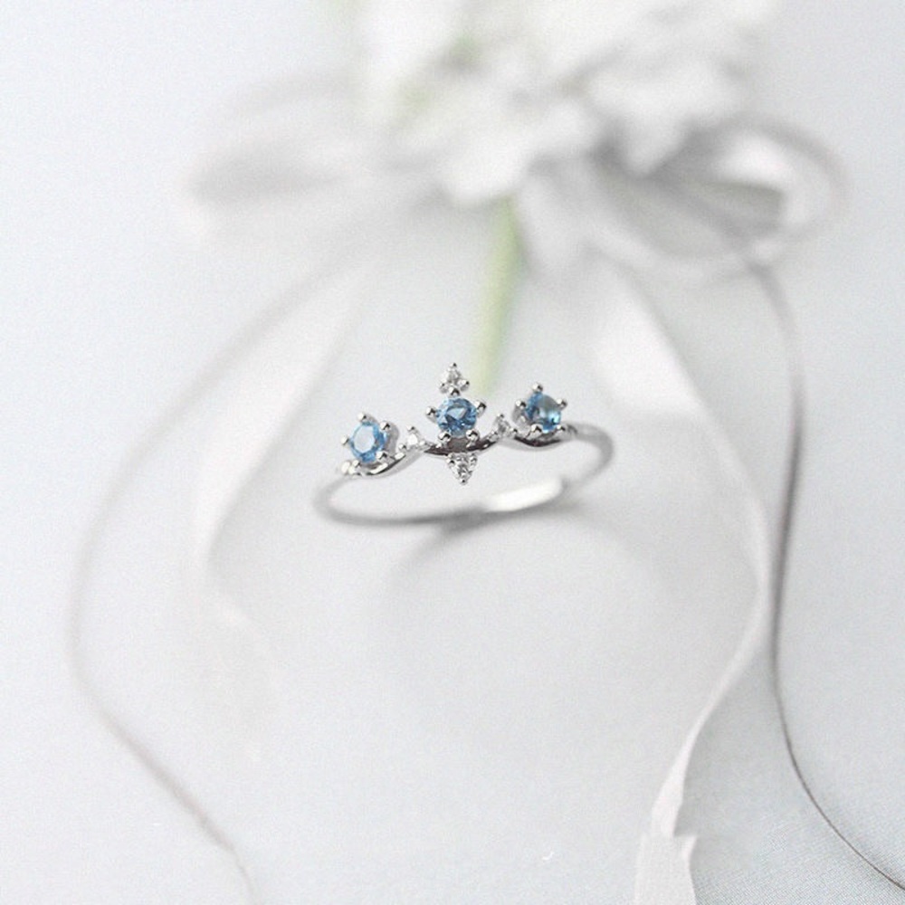 Light Blue 3 Stones Crown Ring